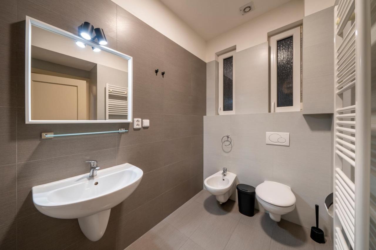 Apart Hotel Zborovska 프라하 외부 사진