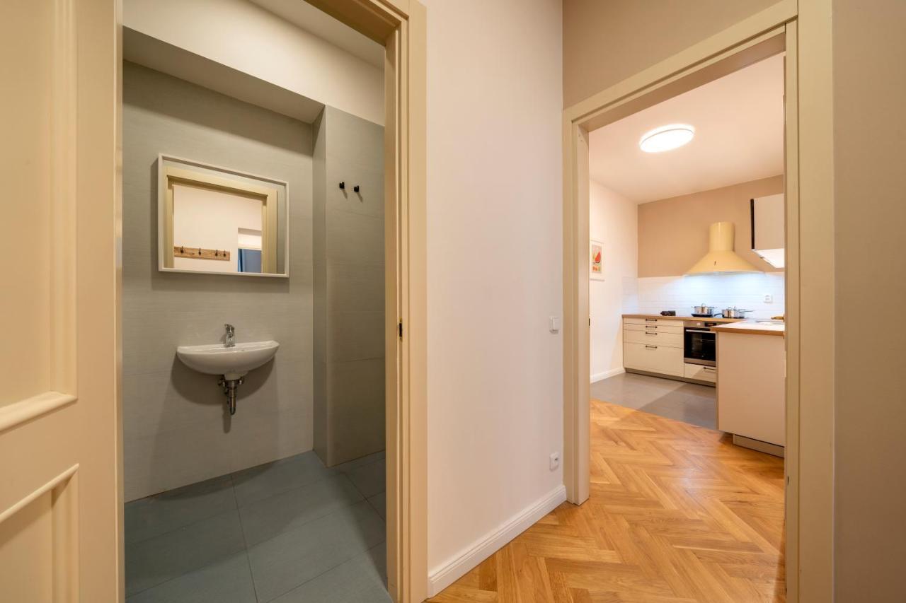 Apart Hotel Zborovska 프라하 외부 사진