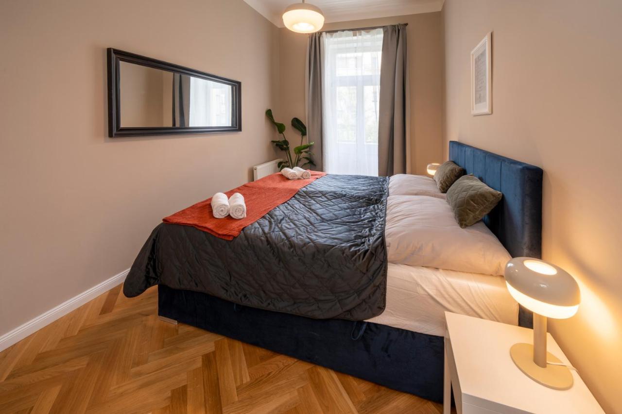 Apart Hotel Zborovska 프라하 외부 사진