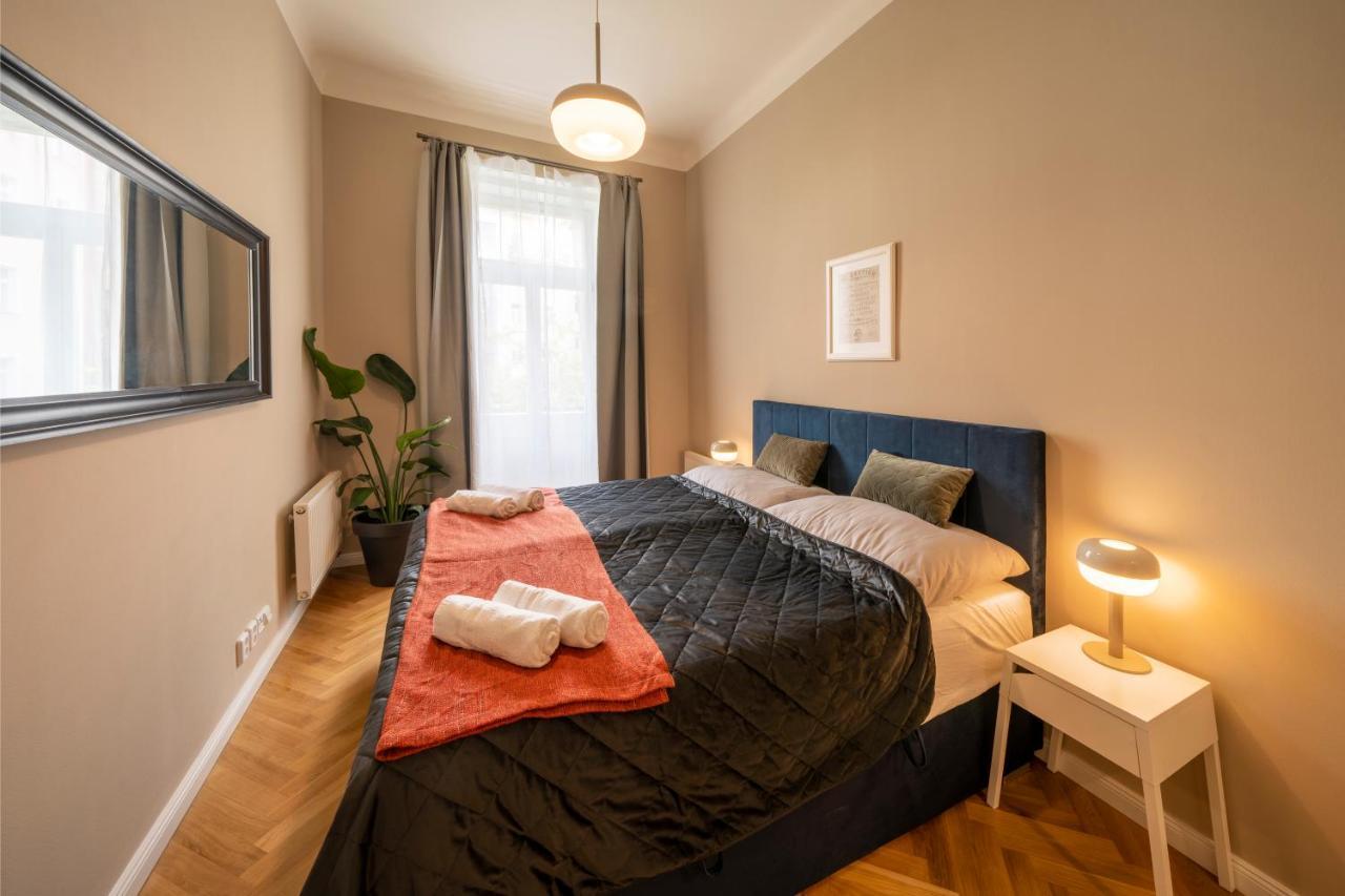Apart Hotel Zborovska 프라하 외부 사진