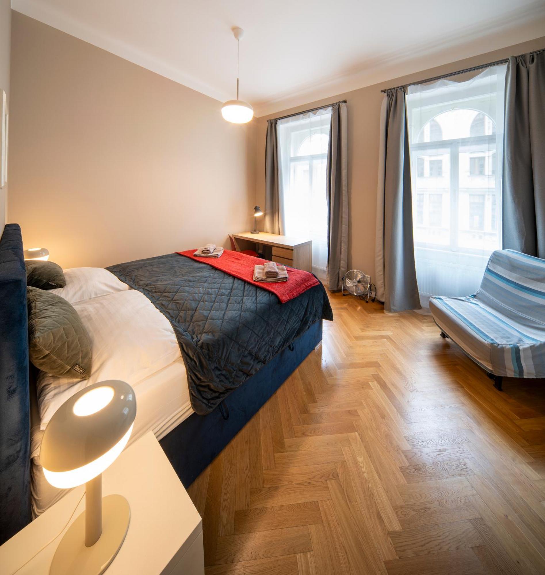 Apart Hotel Zborovska 프라하 외부 사진